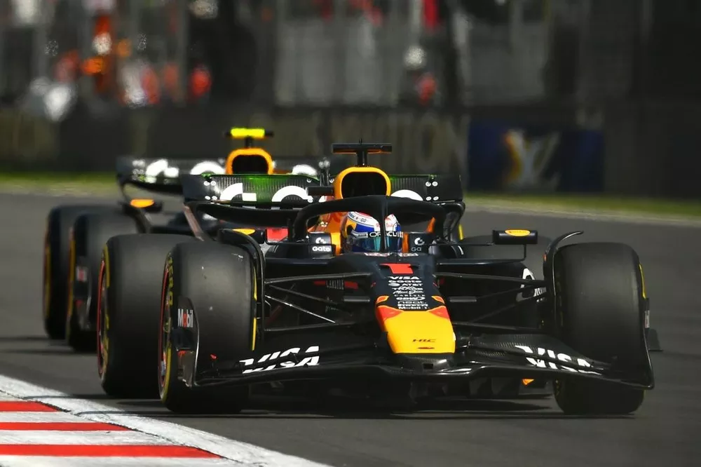 Max Verstappen, Red Bull Racing, Yuki Tsunoda, Red Bull Racing