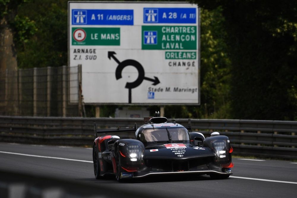 #8 Toyota Gazoo Racing Toyota GR010 - Hybrid: Sebastien Buemi, Brendon Hartley, Ryo Hirakawa