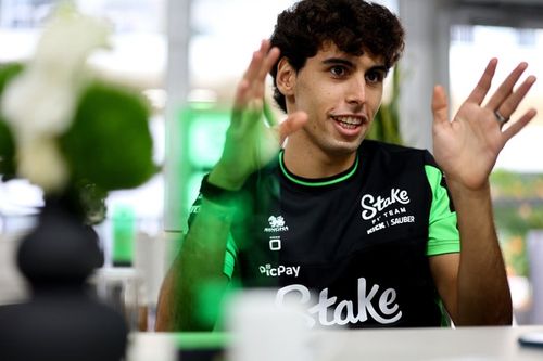 VÍDEO F1: Bortoleto ganha mascote para GP de São Paulo