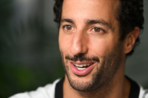 Ricciardo sofre acidente de moto e é levado ao hospital na Austrália