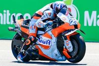 Fotos: Trackhouse presenta una decoraci&oacute;n especial con los colores de Gulf