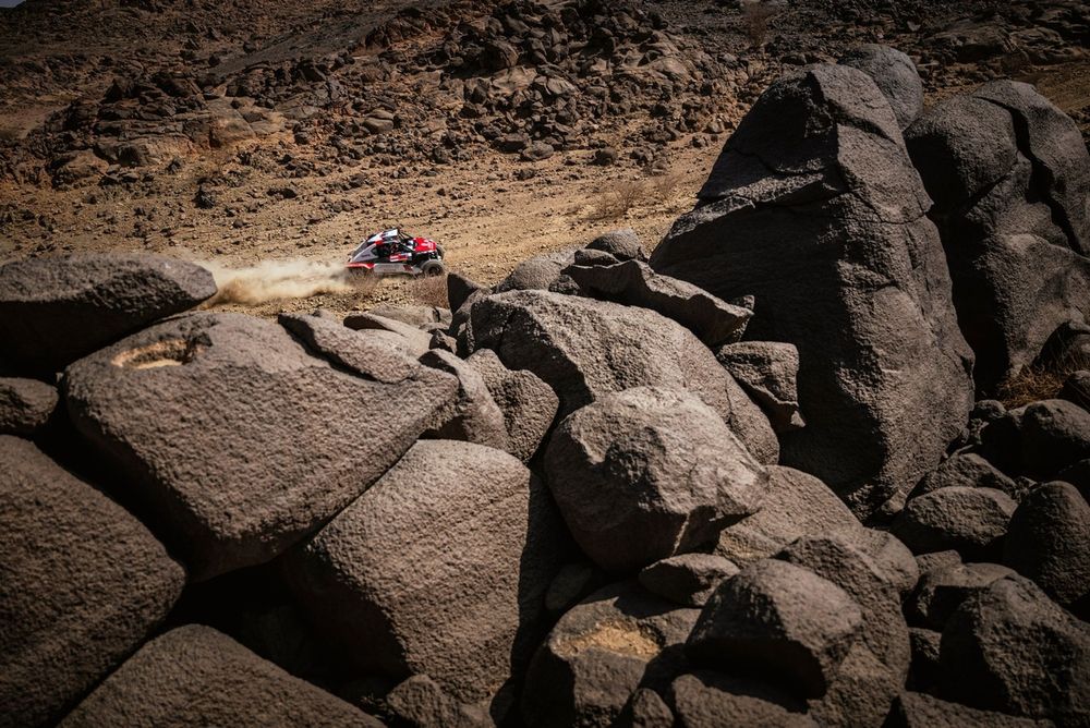 #305 Team BBR Taurus: Dania Akeel, Stephane Duple