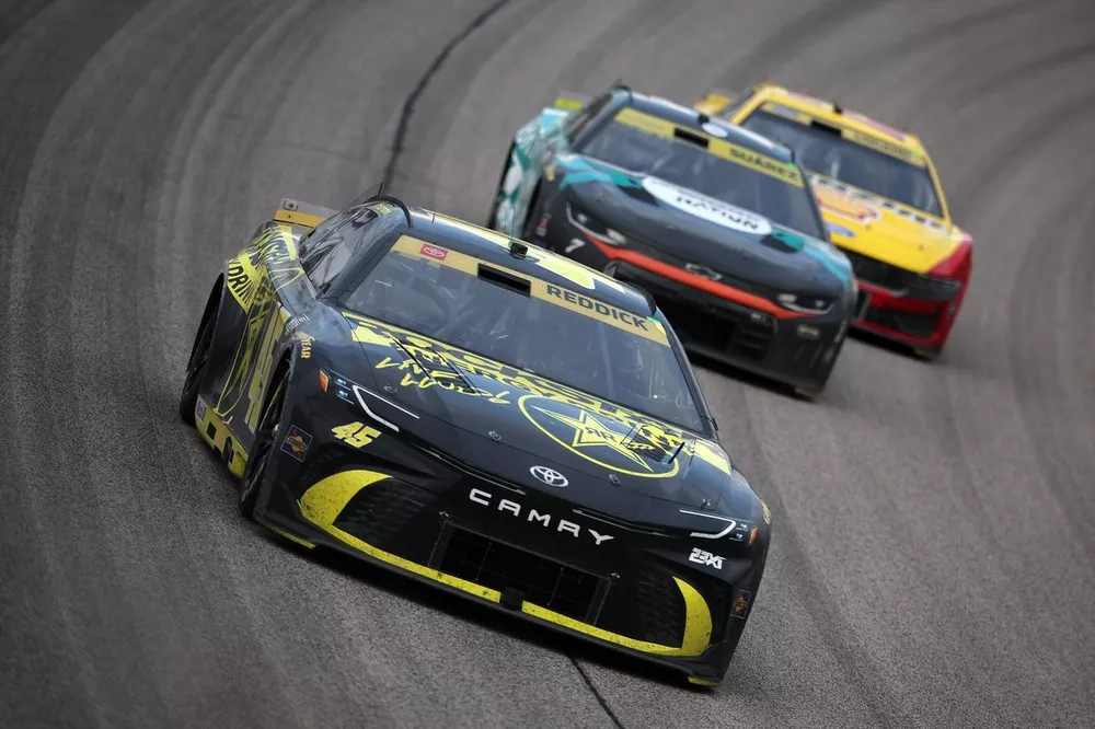 Is it time for NASCAR to look at the intermediate track rules package?