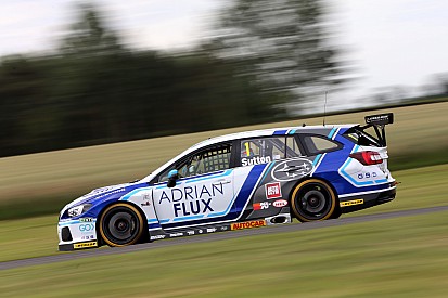 Croft BTCC: Sutton converts pole to first 2018 win