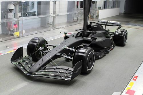 Cowell explica por qu&eacute; el t&uacute;nel de viento y la pista no siempre se correlacionan