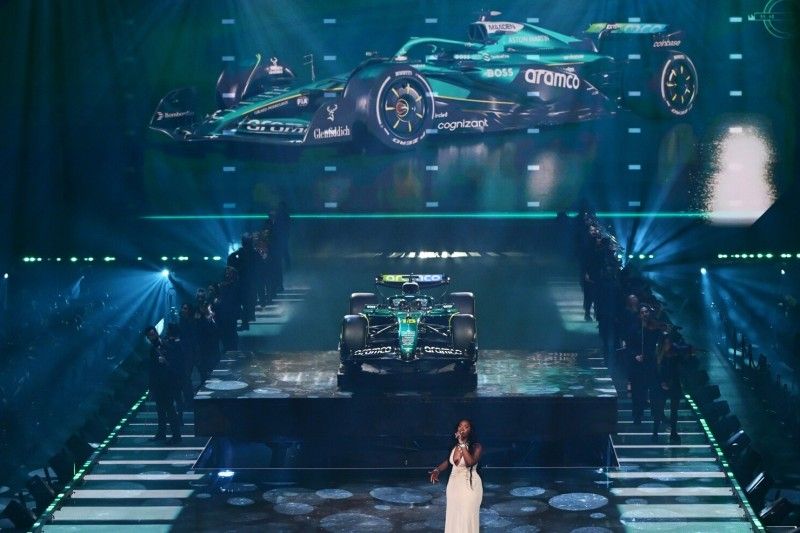 Fernando Alonso, Aston Martin