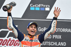 Podio: il vincitore della gara Marc Marquez, Repsol Honda Team