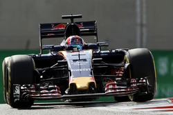 Данііл Квят, Scuderia Toro Rosso STR11