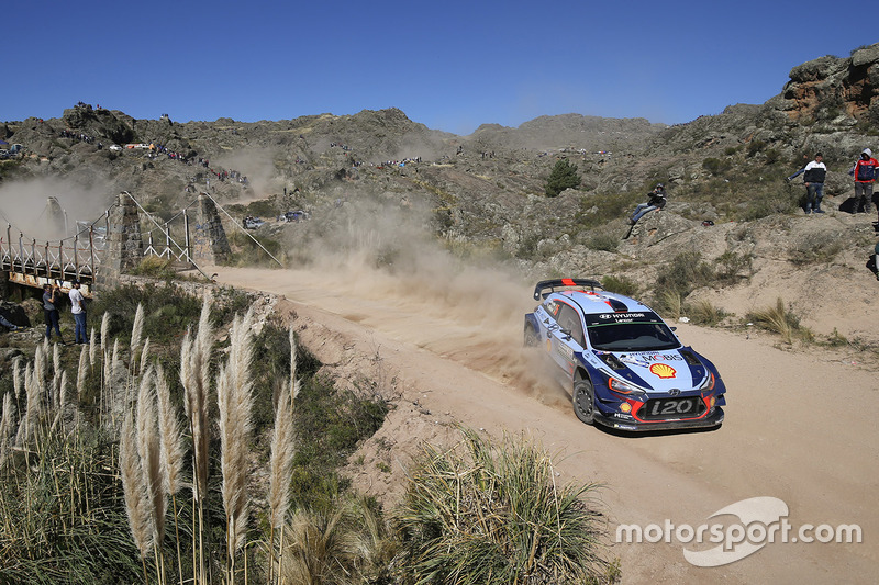 Thierry Neuville, Nicolas Gilsoul, Hyundai i20 WRC, Hyundai Motorsport