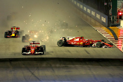 Себастьян Феттель, Ferrari SF70H, Макс Ферстаппен, Red Bull Racing RB13, Кімі Райкконен, Ferrari SF7