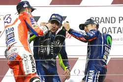 Podium : le vainqueur Maverick Viñales, Yamaha Factory Racing, le deuxième, Andrea Dovizioso, Ducati Team, le troisième, Valentino Rossi, Yamaha Factory Racing
