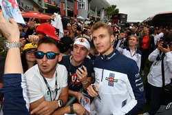 Sergey Sirotkin, Williams fans selfie