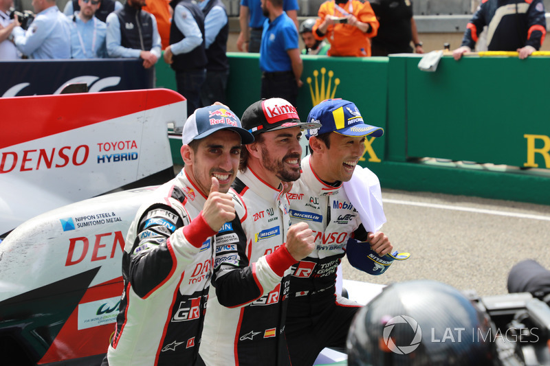 Winners #8 Toyota Gazoo Racing Toyota TS050: Sébastien Buemi, Kazuki Nakajima, Fernando Alonso