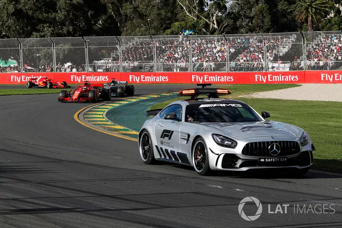 Safety car