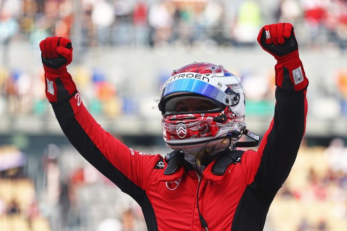 Race winner Nick Cassidy, Citroen Racing