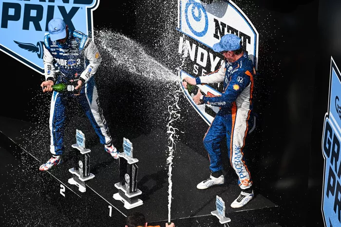 Scott Dixon, Chip Ganassi Racing Honda, Graham Rahal, Rahal Letterman Lanigan Racing Honda
