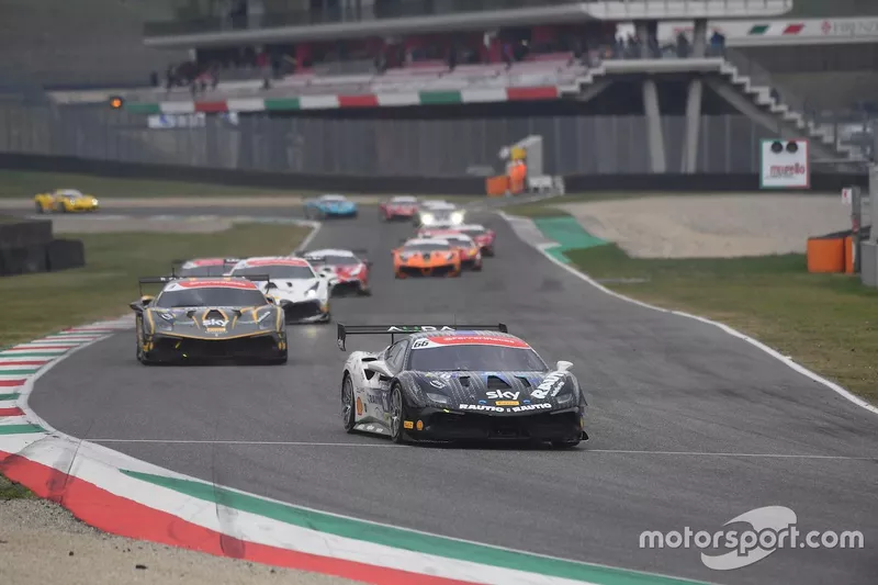 La partenza della Finale Mondiale del Trofeo Pirelli
