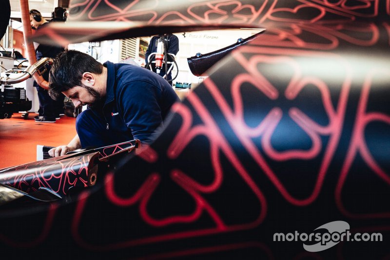 Un membre d'Alfa Romeo Racing