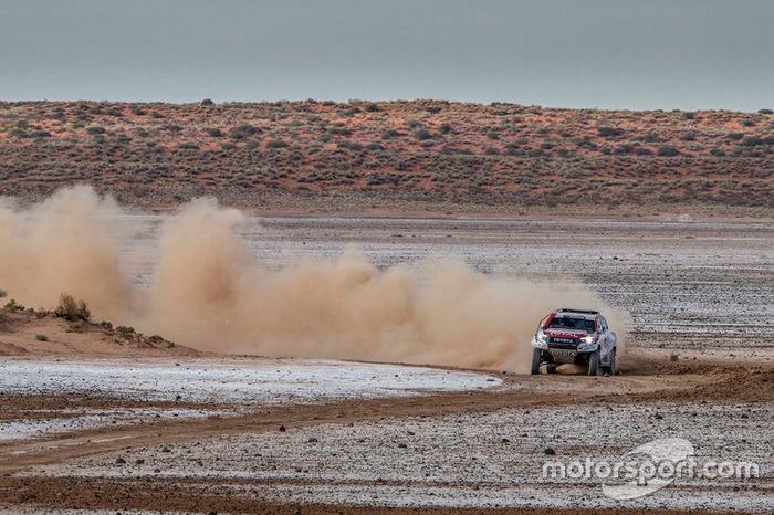 301# Toyota Gazoo Racing Toyota Hilux: Fernando Alonso, Giniel de Villiers