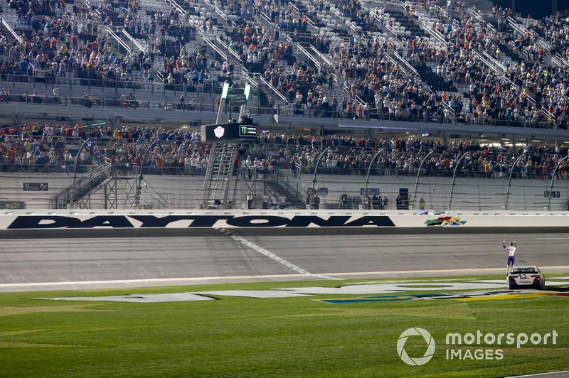 Denny Hamlin, Joe Gibbs Racing, Toyota Camry FedEx Express