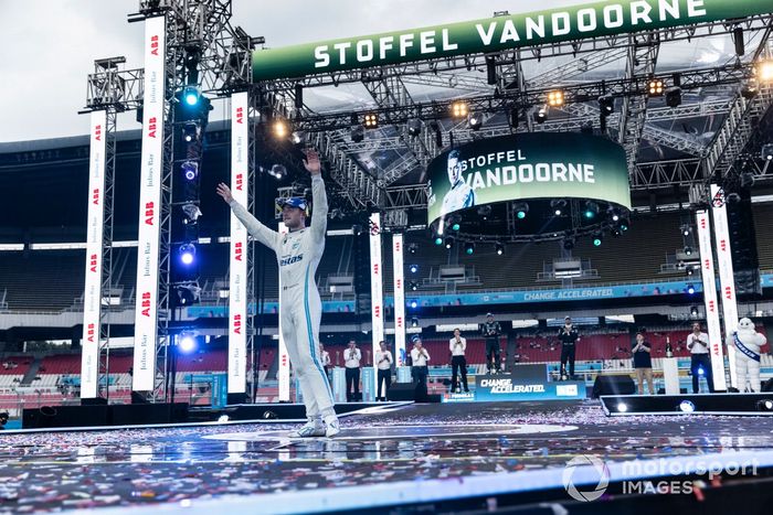 El campeón Stoffel Vandoorne, Mercedes-Benz EQ