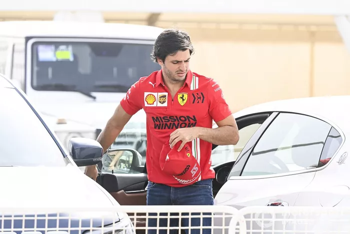 Carlos Sainz: 26 años y 6 meses (1 de septiembre de 1994)