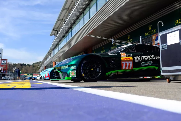 #777 D' Station Racing Aston Martin Vantage AMR: Satoshi Hoshino, Tomonobu Fujii, Andrew Watson