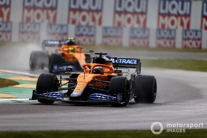 Daniel Ricciardo, McLaren MCL35M, Lando Norris, McLaren MCL35M