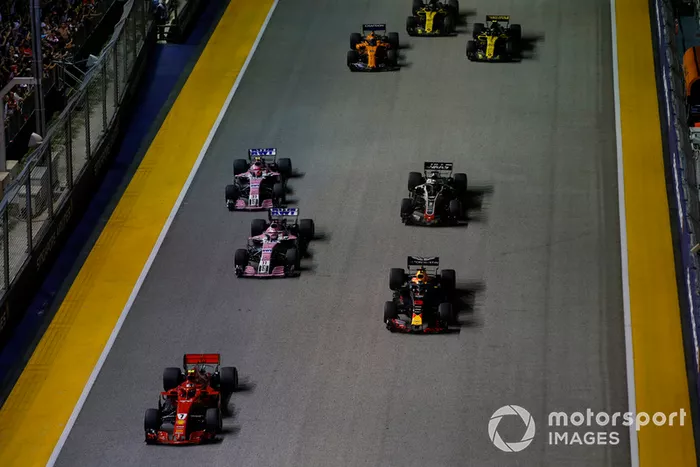 Kimi Raikkonen, Ferrari SF71H, Daniel Ricciardo, Red Bull Racing RB14, Sergio Perez, Racing Point Force India VJM11, Esteban Ocon, Racing Point Force India VJM11, Romain Grosjean, Haas F1 Team VF-18, Fernando Alonso, McLaren MCL33, Carlos Sainz Jr., Renault Sport F1 Team R.S. 18, and Nico Hulkenberg, Renault Sport F1 Team R.S. 18.