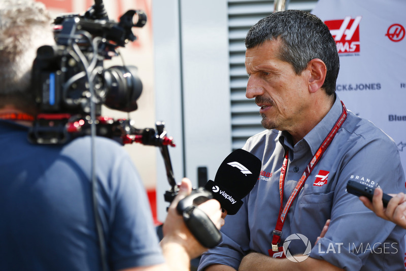 Guenther Steiner, Team Principal, Haas F1, parle à la presse