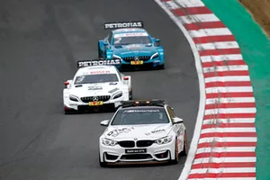 Safety car