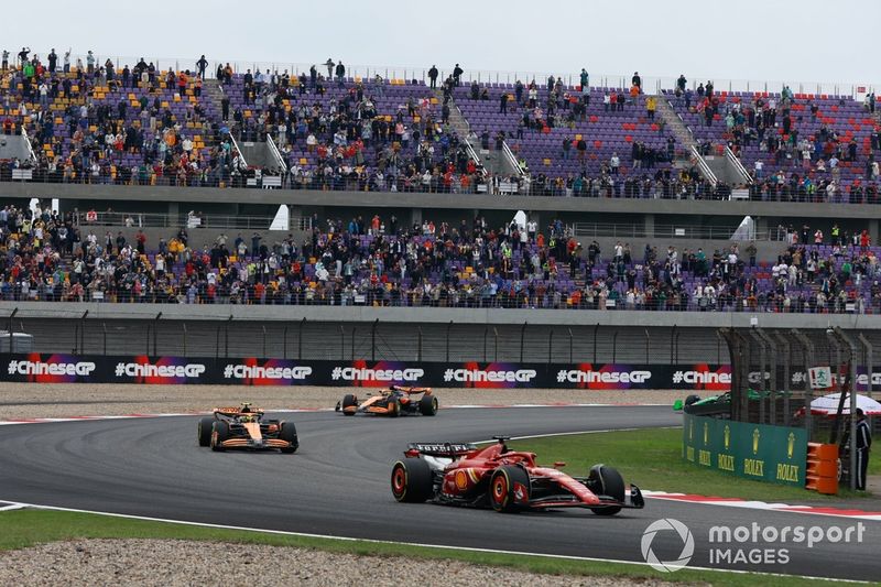 Charles Leclerc, Ferrari SF-24, Lando Norris, McLaren MCL38, Oscar Piastri, McLaren MCL38
