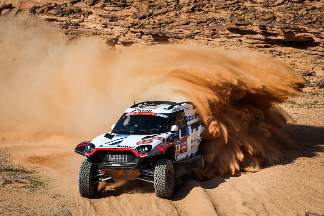 #217 X-raid Mini JCW Team Mini John Cooper Works Rally Plus: Krzysztof Hołowczyc, Łukasz Kurzeja