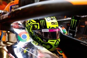 Lando Norris, McLaren F1 Team, no cockpit