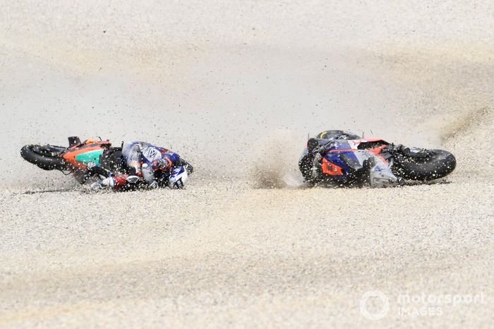 Accidente de Miguel Oliveira, Red Bull KTM Tech 3, Pol Espargaró, Red Bull KTM Factory Racing