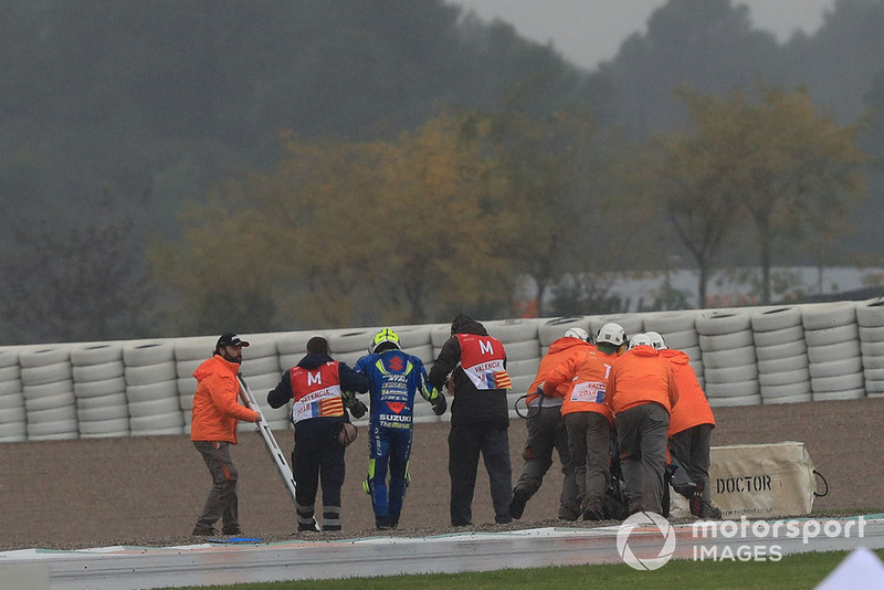 Andrea Iannone, Team Suzuki MotoGP, setelah terjatuh