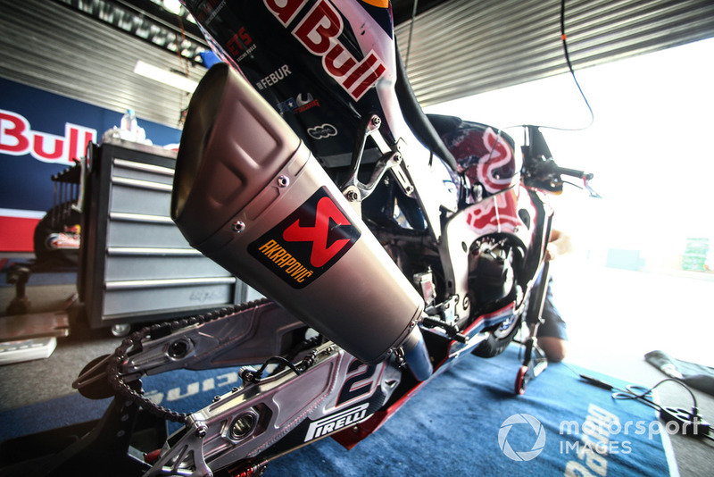 Leon Camier, Honda WSBK Team bike