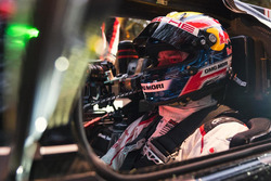Марк Уэббер за рулем Porsche 919 Hybrid LMP1 в Лондоне
