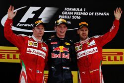 Max Verstappen, Red Bull Racing, Kimi Raikkonen, Scuderia Ferrari y Sebastian Vettel, Scuderia Ferra