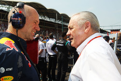 Adrian Newey, Red Bull Racing Chief Technical Officer with Alan Jones, FIA Steward on the grid