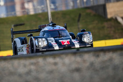 #2 Porsche Team Porsche 919 Hybrid: Romain Dumas, Neel Jani, Marc Lieb
