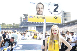 Gridgirl für Gary Paffett, Mercedes-AMG Team ART, Mercedes-AMG C63 DTM