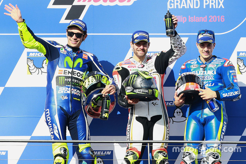 Podium: race winner Cal Crutchlow, Team LCR Honda, second place Valentino Rossi, Yamaha Factory Racing, third place Maverick Viñales, Team Suzuki Ecstar MotoGP