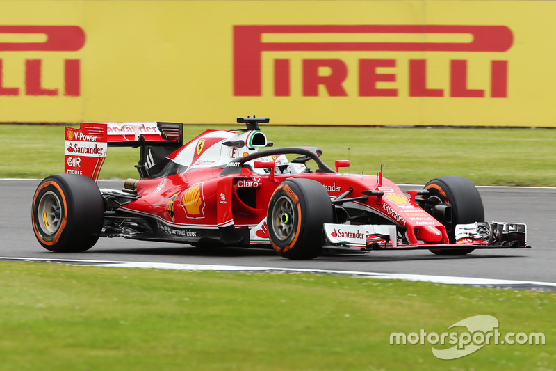 Sebastian Vettel, Ferrari SF16-H mit dem Halo-Cockpitschutz