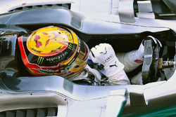 Race winner Lewis Hamilton, Mercedes-Benz F1 W08 celebrates in parc ferme