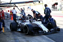 Lance Stroll, Williams FW40 s'arrête aux stands