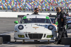 #54 CORE autosport Porsche 911 GT3R: Джон Беннетт, Колін Браун