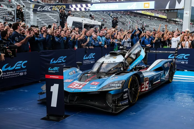 Vainqueur de la course #35 Alpine Endurance Team Alpine A424 : Paul-Loup Chatin, Ferdinand Habsburg, Charles Milesi