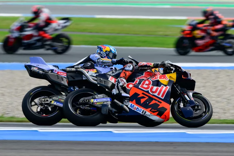 Pedro Acosta, Red Bull KTM Factory Racing, Alex Marquez, Gresini Racing