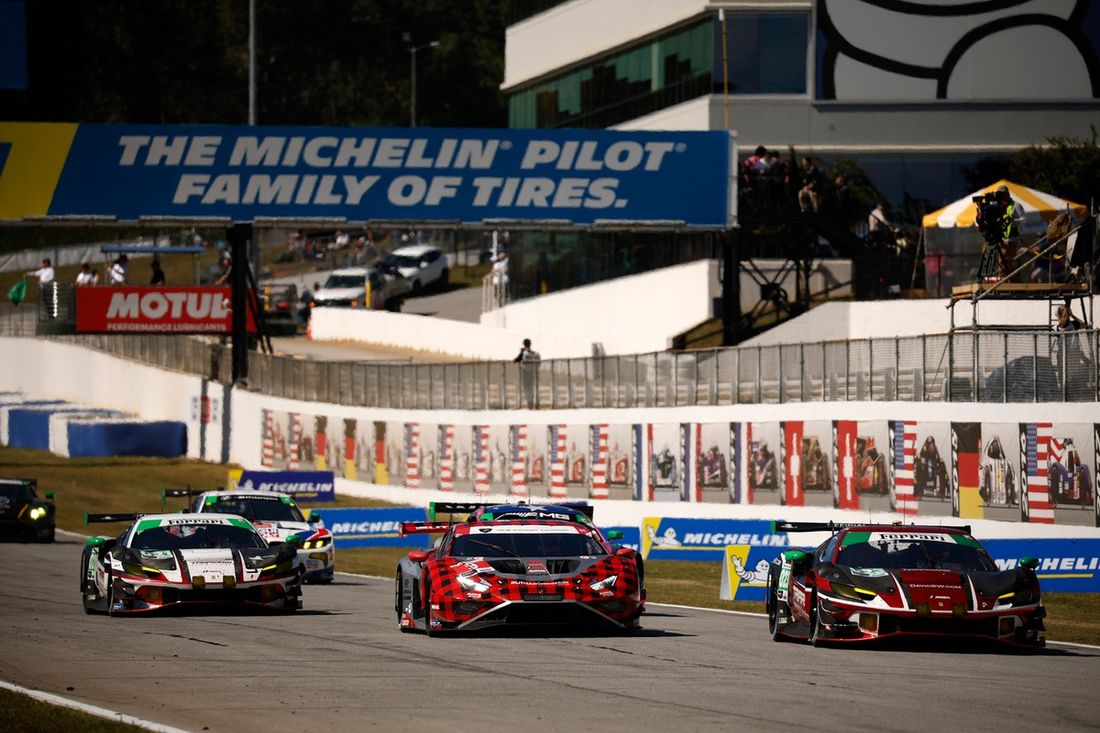 #021 Triarsi Competizione Ferrari 296 GT3: AJ Muss, Riccardo Agostini, Robert Megennis, #9 Pfaff Motorsports Lamborghini Huracan GT3 EVO2: Andrea Caldarelli, Marco Mapelli, James Hinchcliffe